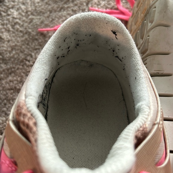 Nike Free Run 2 Athletic Shoes - Picture 8 of 9